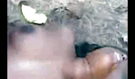 Yuka Koizumi lutscht einen Schwanz gratis hd sexvideo bevor sie tief fickt