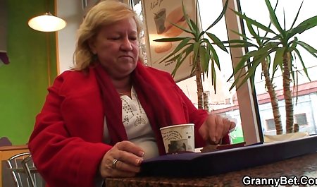 Heiße Naomi seriöse sexvideos in den Arsch gefickt mit einem Lappen auf ihr!