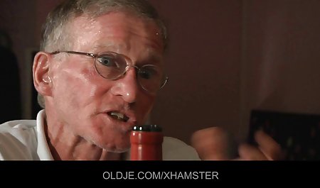 Lustige Badezimmerfilme sind zum kostenlose tier sex videos Kotzen