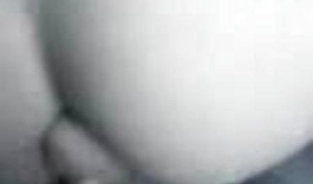 Dylan Ryder nimmt einen Schwanz auf den kostenlose online sexvideos Tisch